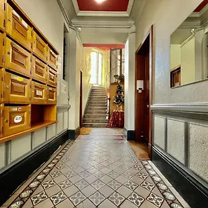 la-loge-parisienne-300m-gare-bastille-tlphrique.hotels-rhonealpes.com/